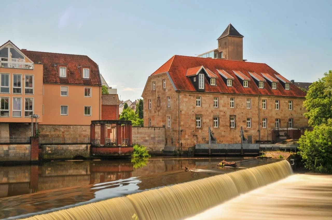 Ems - Від Wehr in der Mitte von Fluss - accessible via sluice gate, Germany