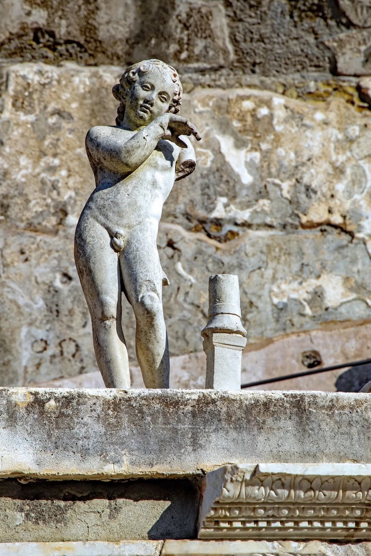 Ara di Marco Nonio Balbo - Italy