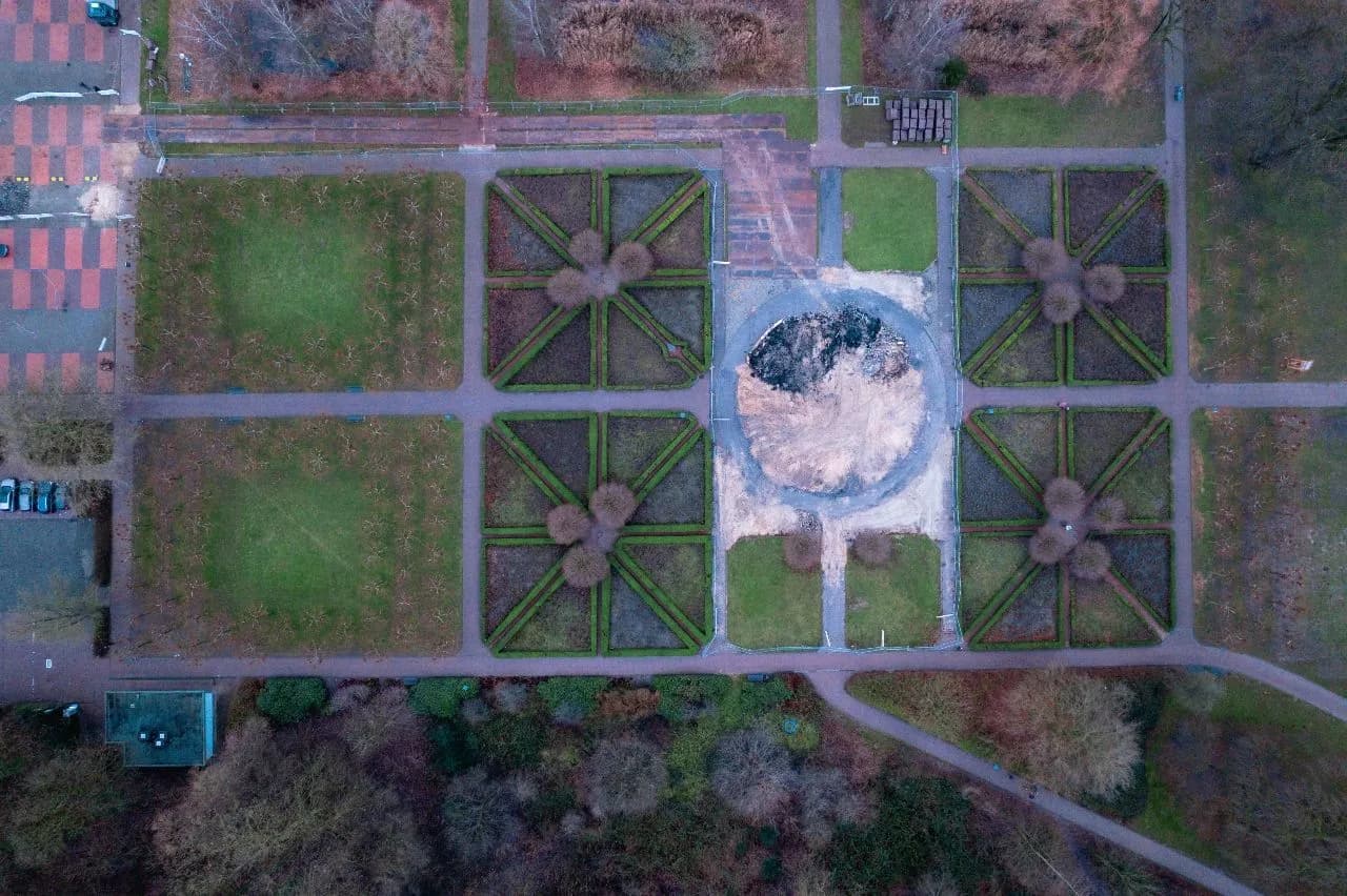 Schlosspark - Von Drone, Germany