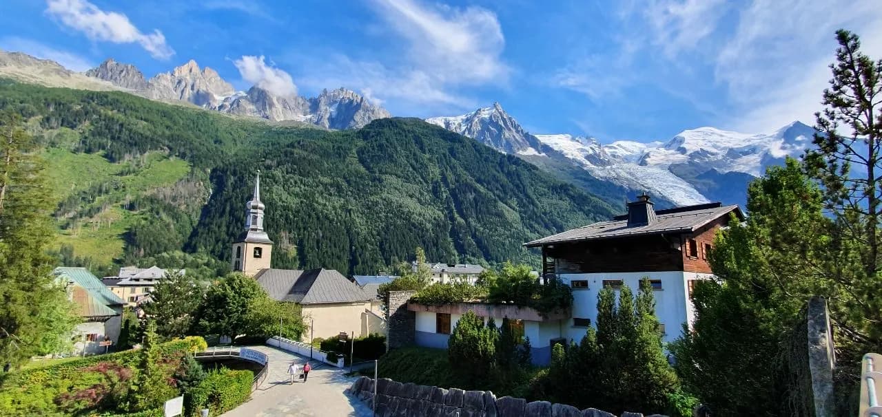 Massif du Mont Blanc - Frá Musee des Cristaux - EspaceTairraz, France