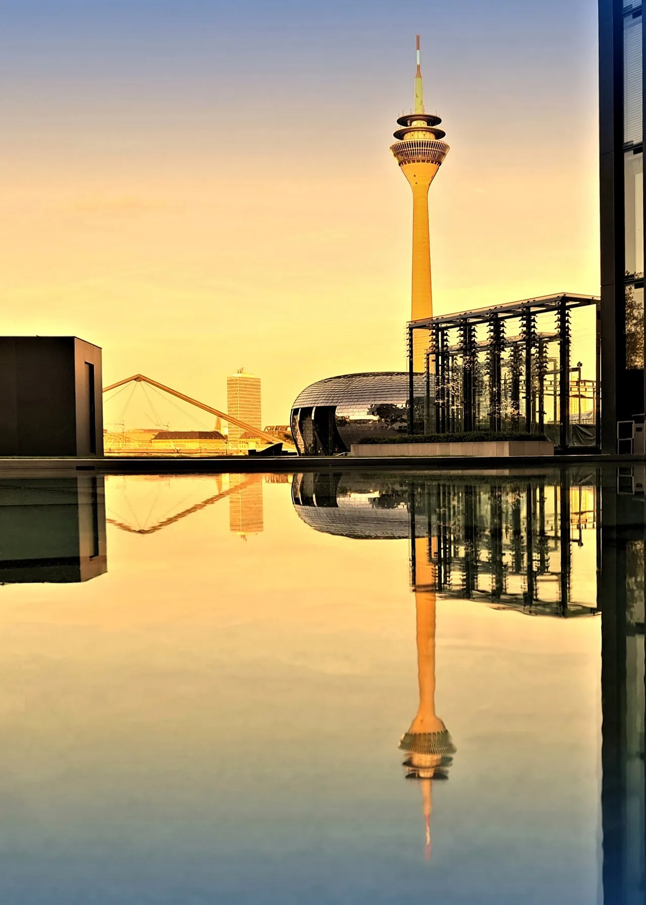 Aussichtspunkt Rheinturm - Germany