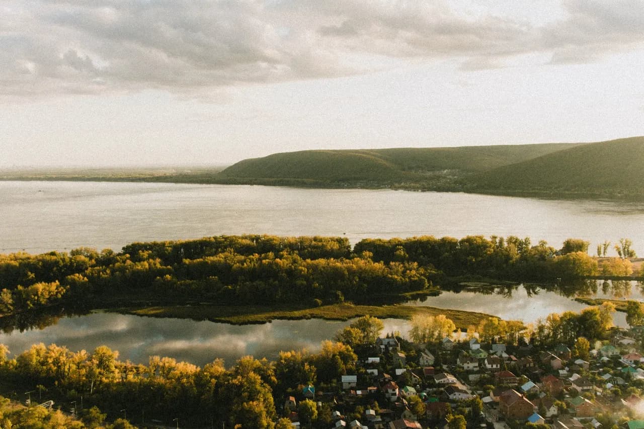 Volga River - Z Gora Tip Tyav, Russia