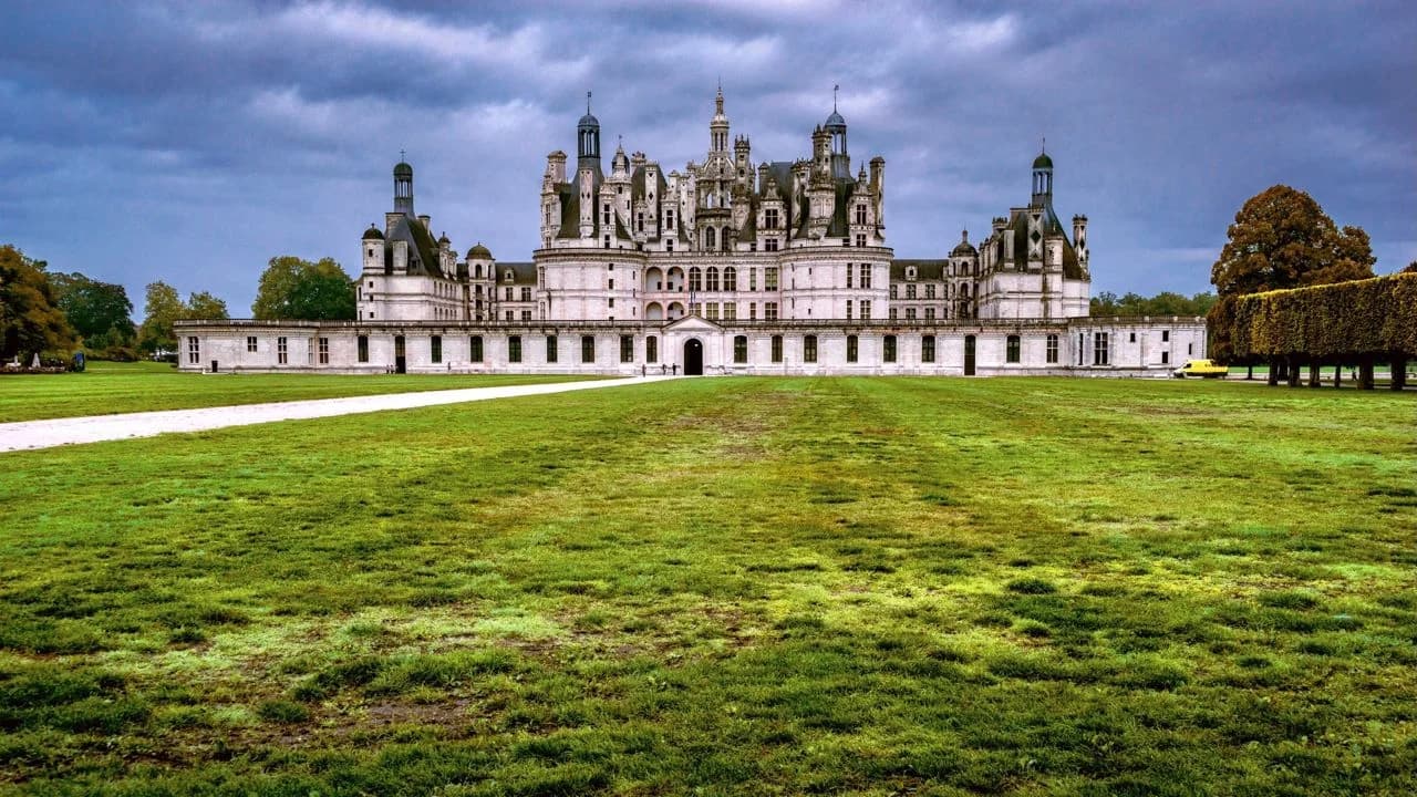 Chateau de Chambord - 출발지 Courtyard - South Side, France