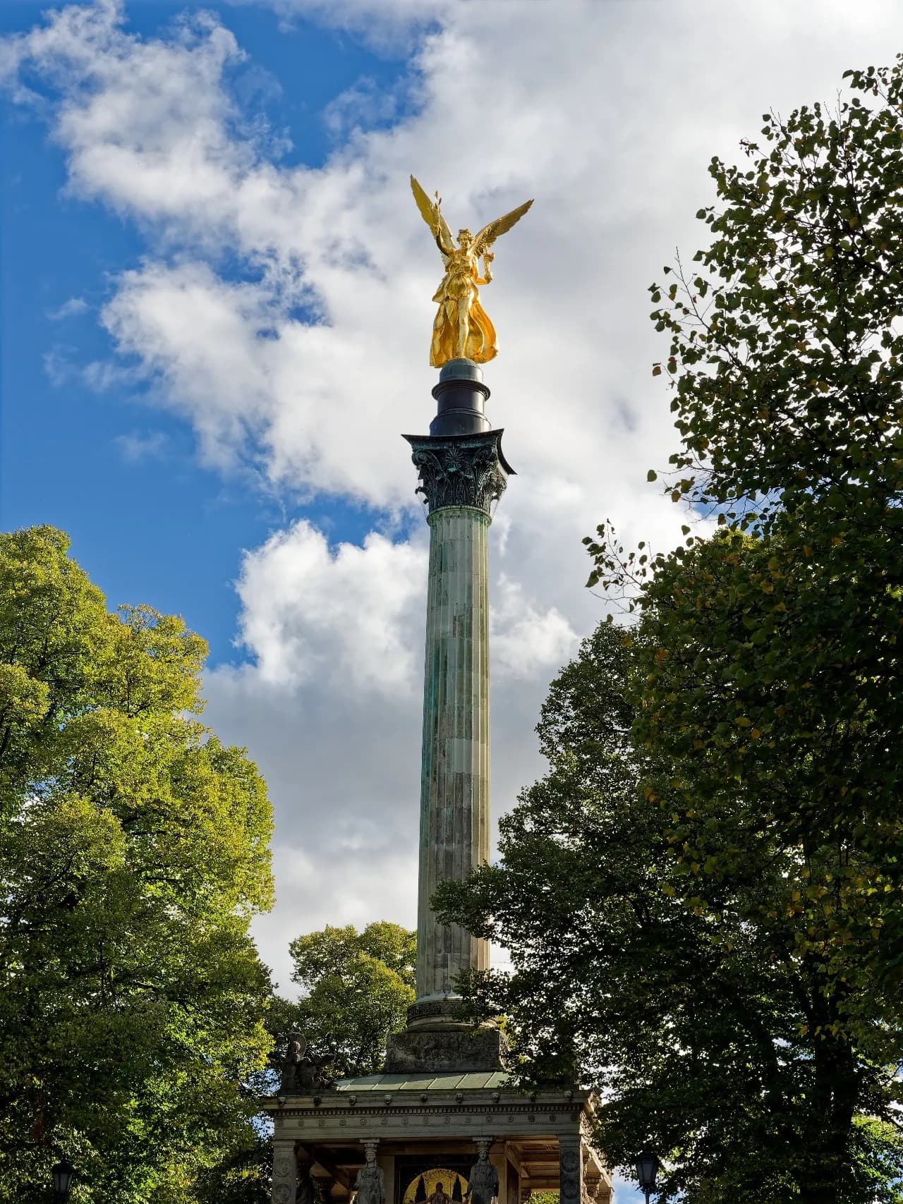 Friedensengel - De Brunnen beim Friedensengel, Germany