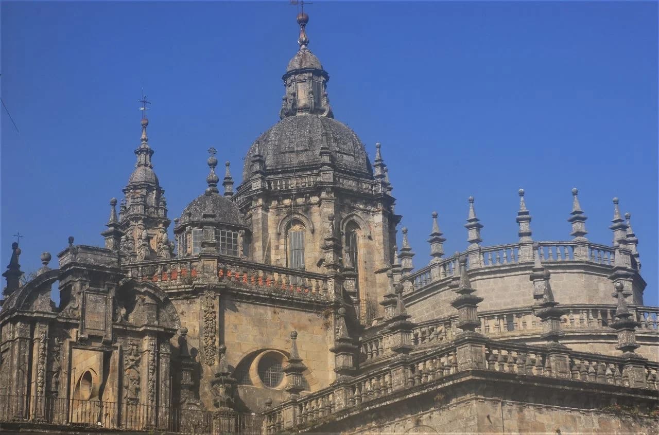 Cattedrale - Da Piazza Quintana de Vivos, Spain