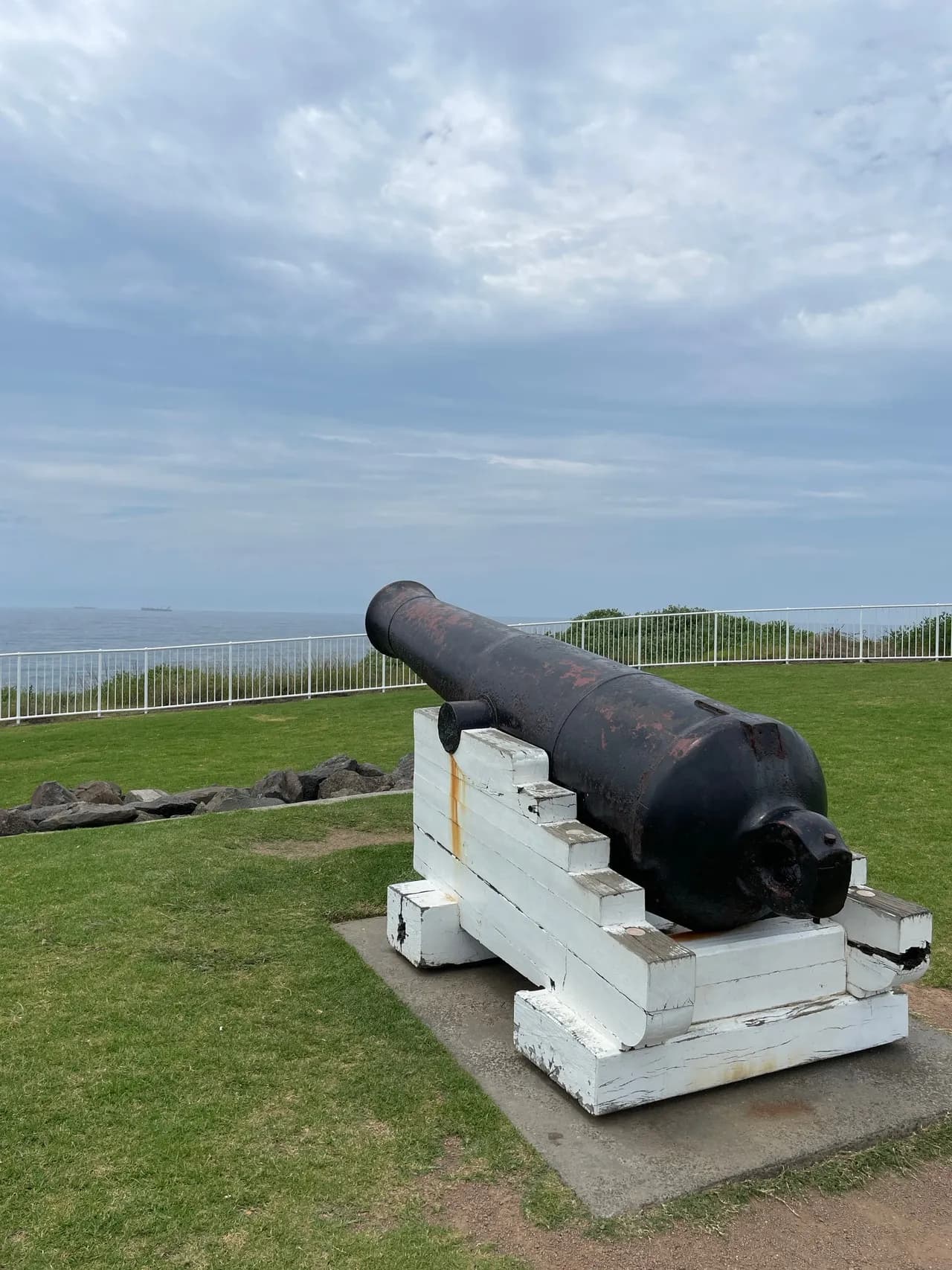 Cannons - З Wollongong Head, Australia