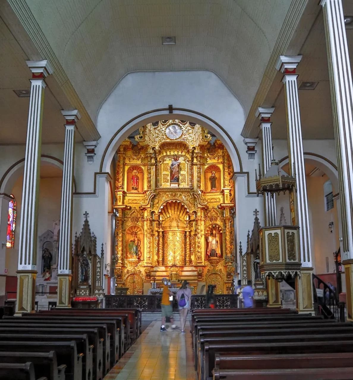 Golden Altar Iglesia de San Jose at Casco Viejo - Panama