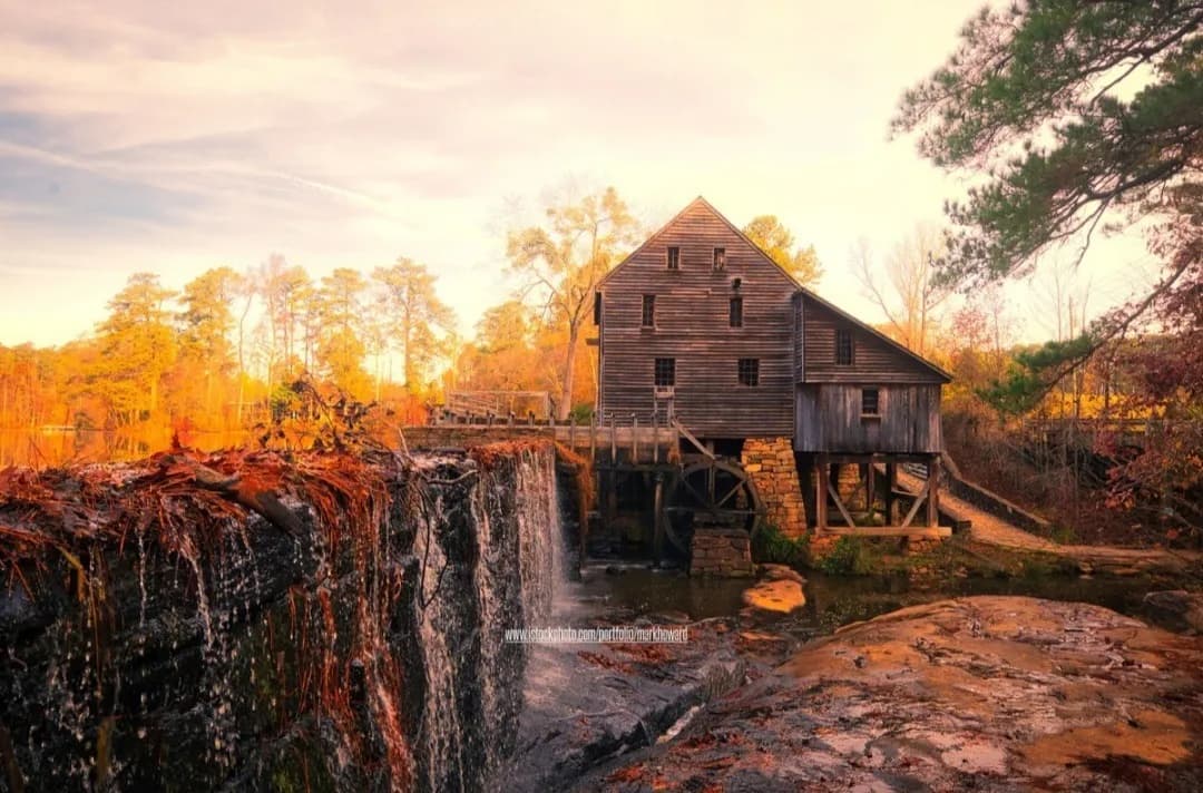 Yates Mill Gristmill - Tól Lower dam rock steps, United States