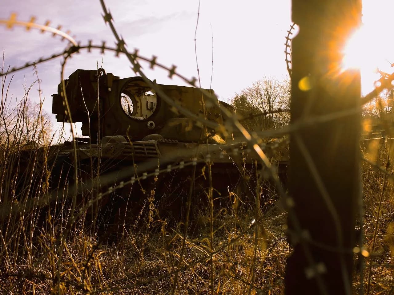 Old Tank WWII - З Im Meerfeld, Germany