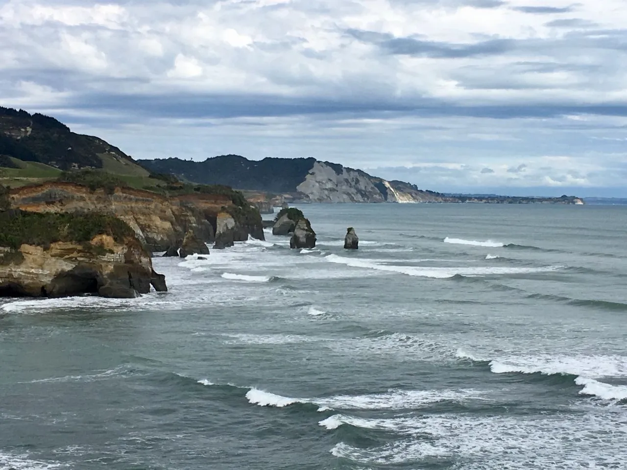Three Sisters Coastline - من Three Sisters Lookout, New Zealand
