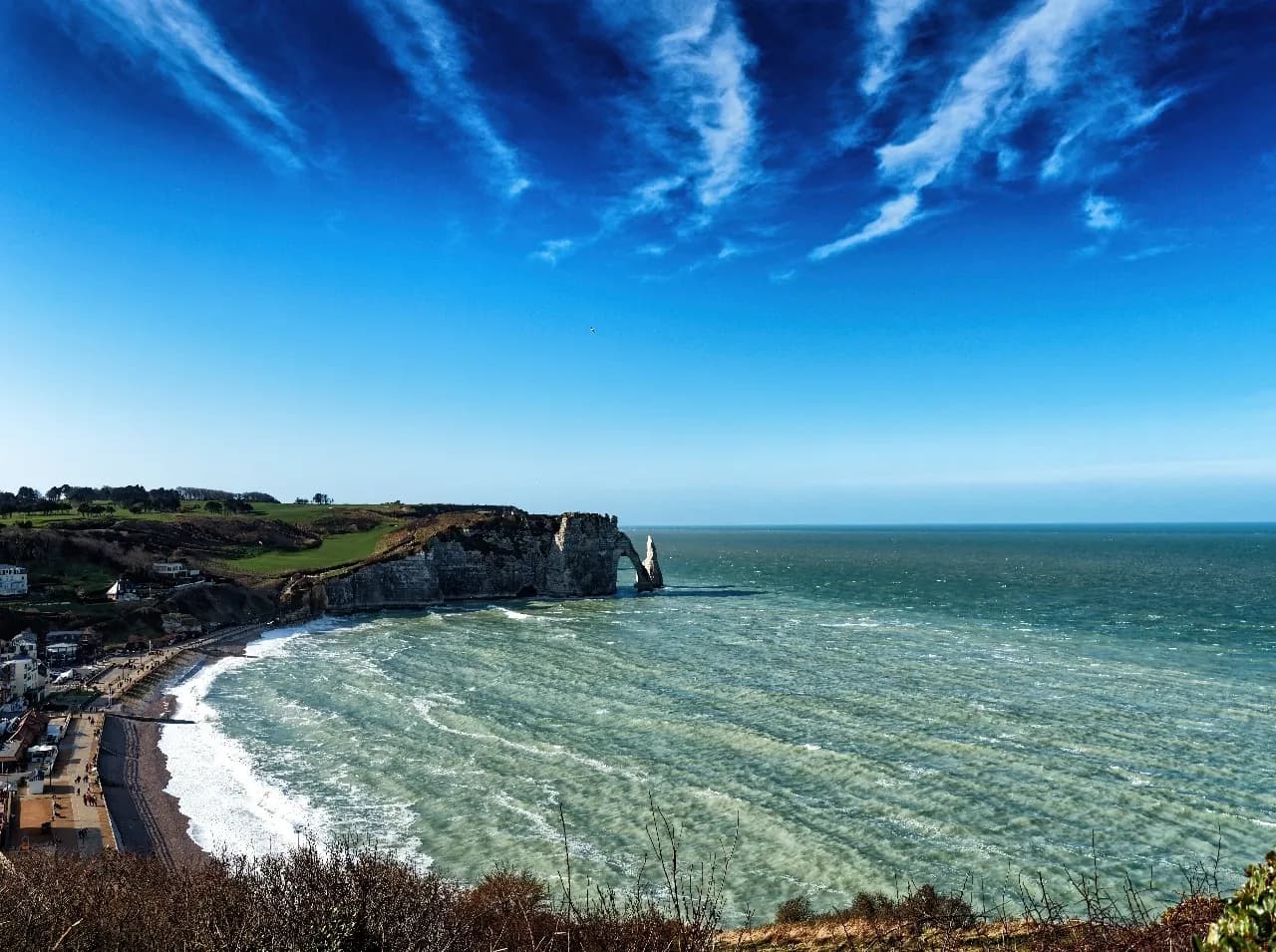 Baie d'Etretat - З Falaise d'Amont, France