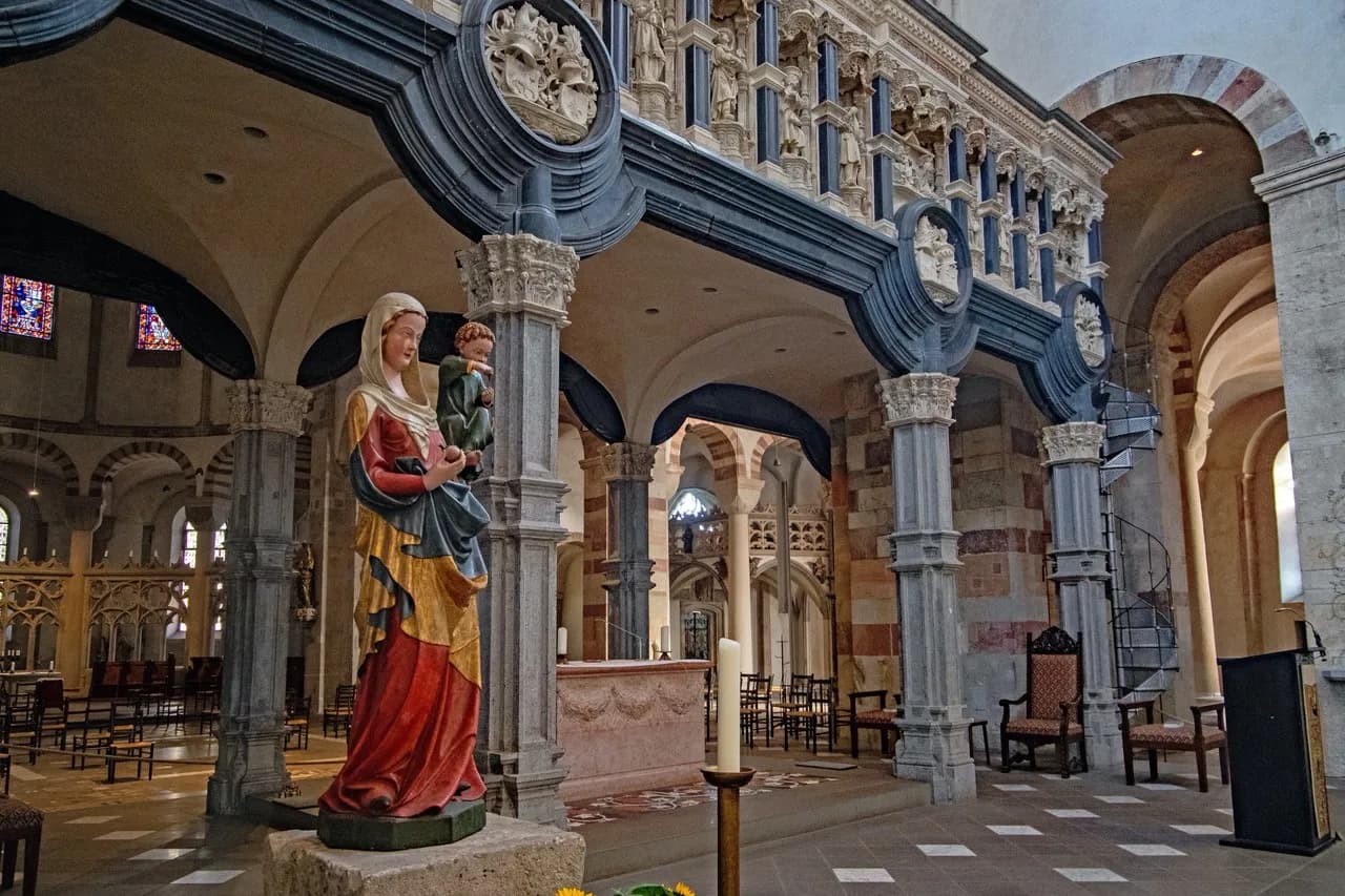 St. Maria im Kapitol - Van Inside, Germany