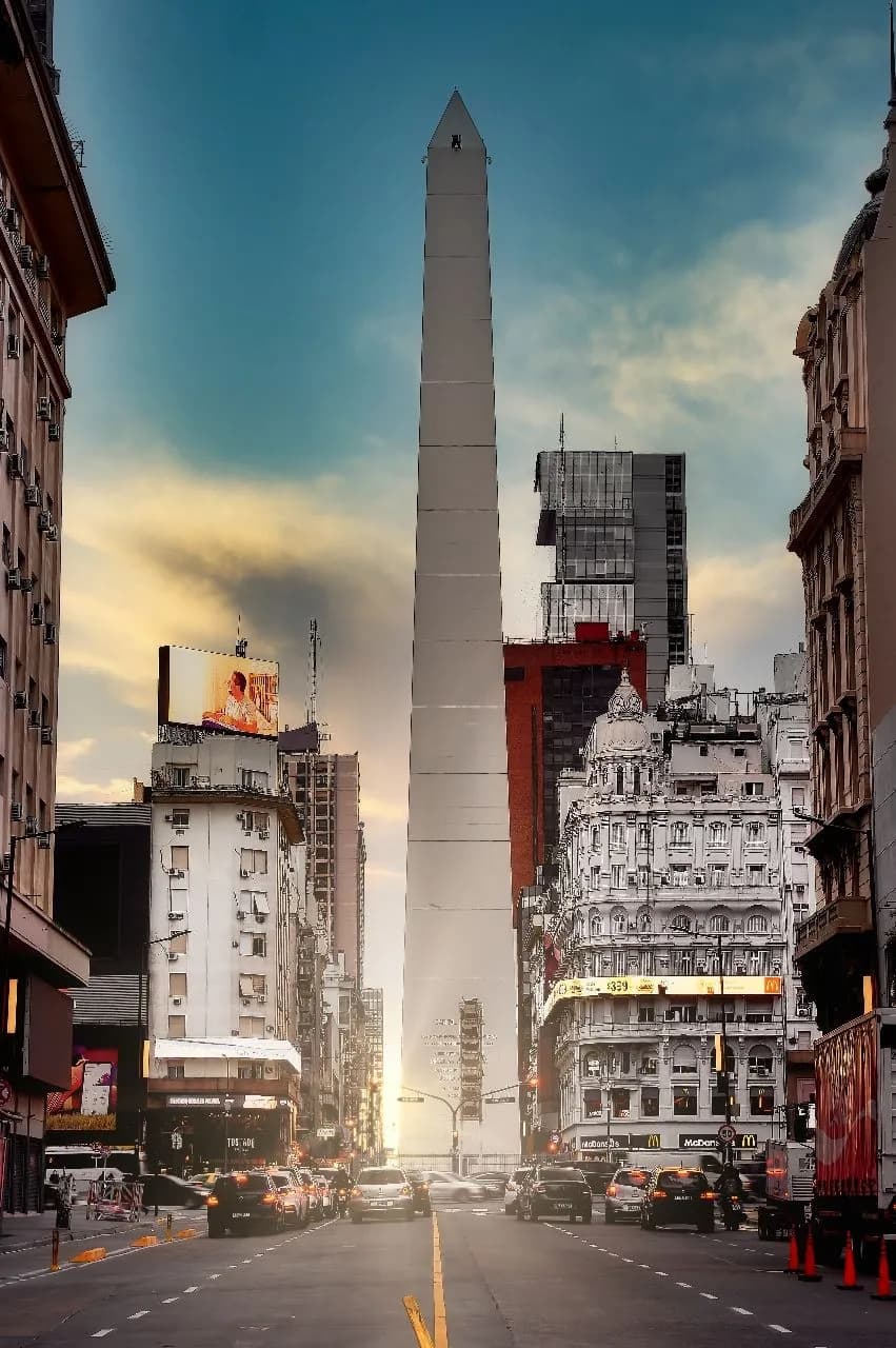 Obelisco - से Avenida Corrientes, Argentina