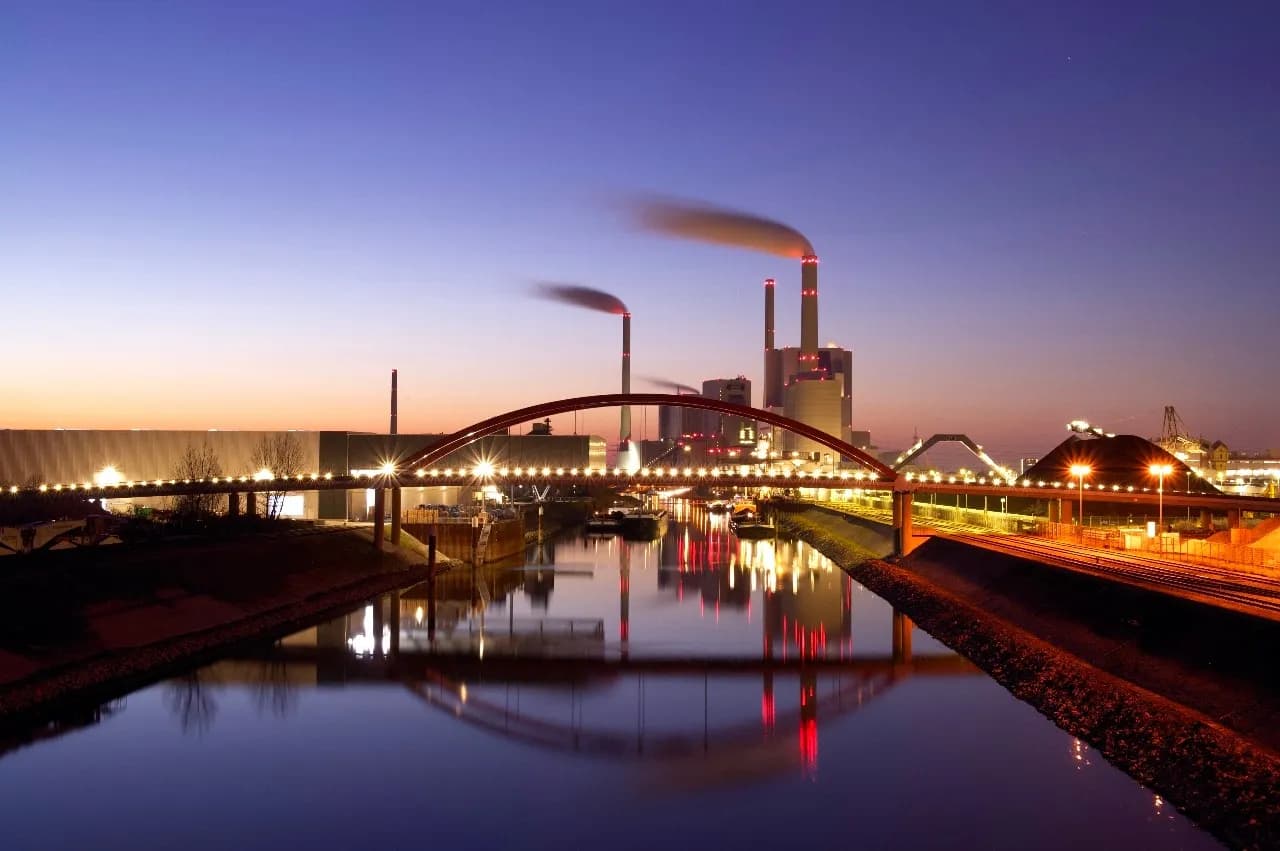 Großkraftwerk Mannheim - De Graßmannstraße Neckarau, Germany