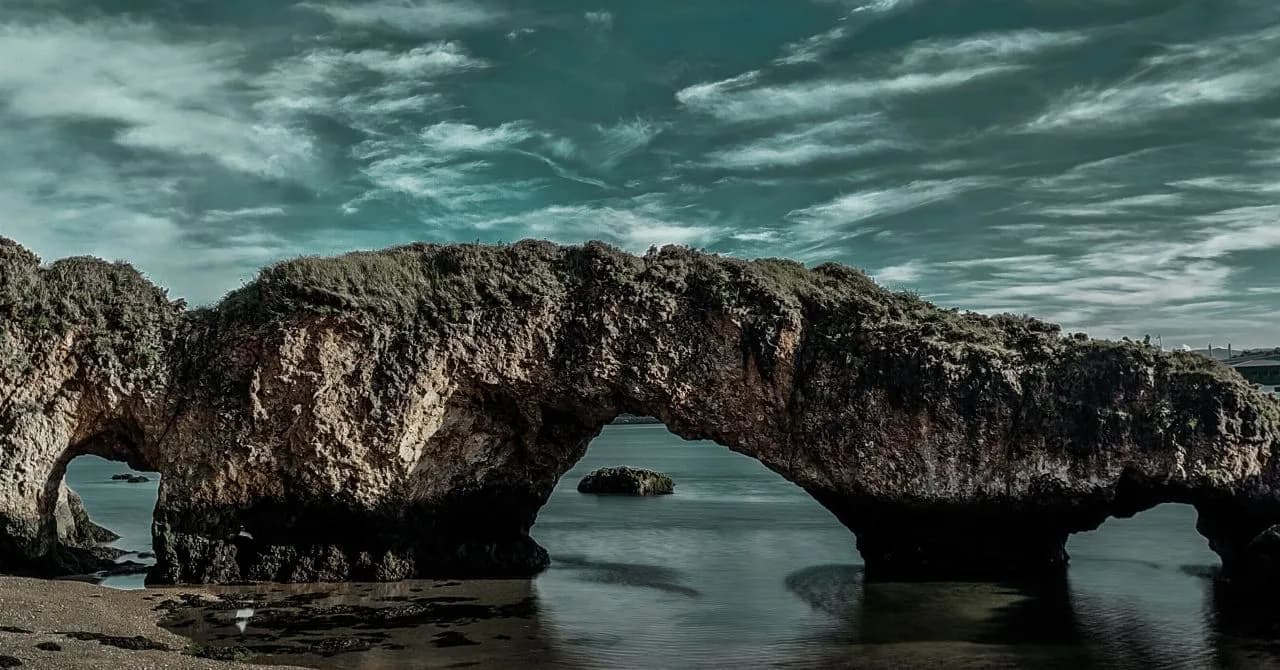 Peña del Caballo - Tól San Juan de Nieva - Avilés, Spain