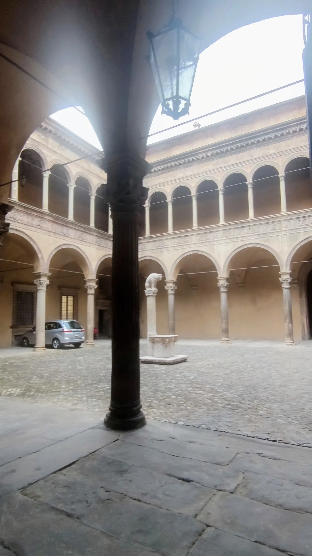 Palazzo Bevilacqua - De Inside, Italy