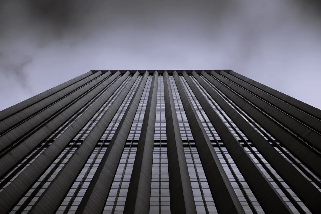 AON Center Building - De la East side lookup, United States