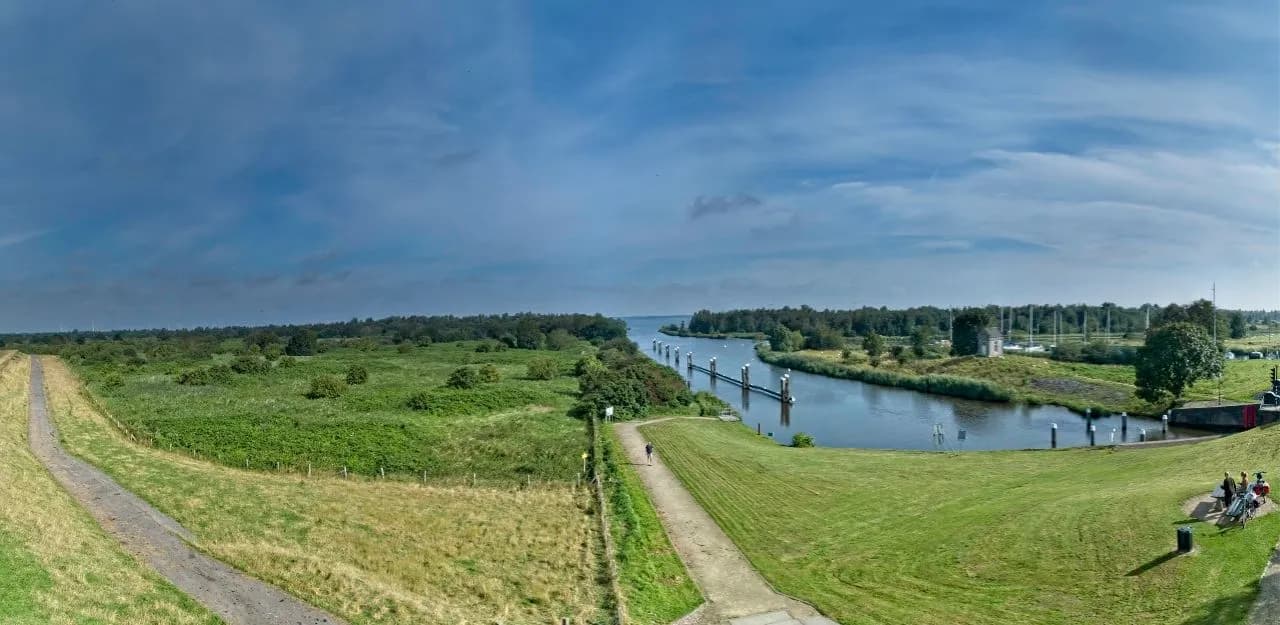 Oude Tonge - Benedensas - Від Parking, Netherlands