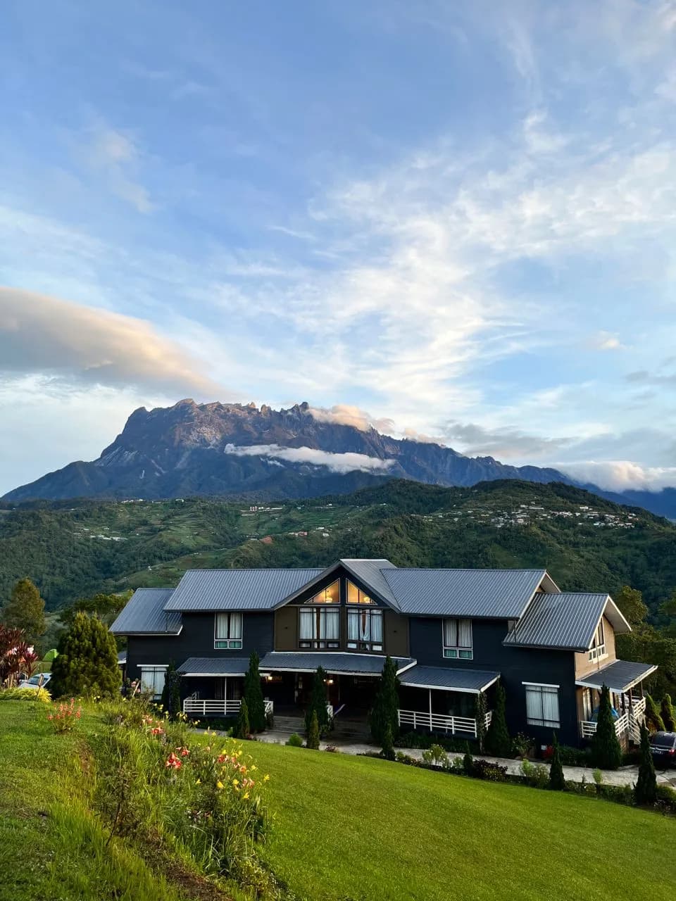 Mt Kinabalu and Hounon - De Hounon Ridge Farmstay & Camping, Malaysia