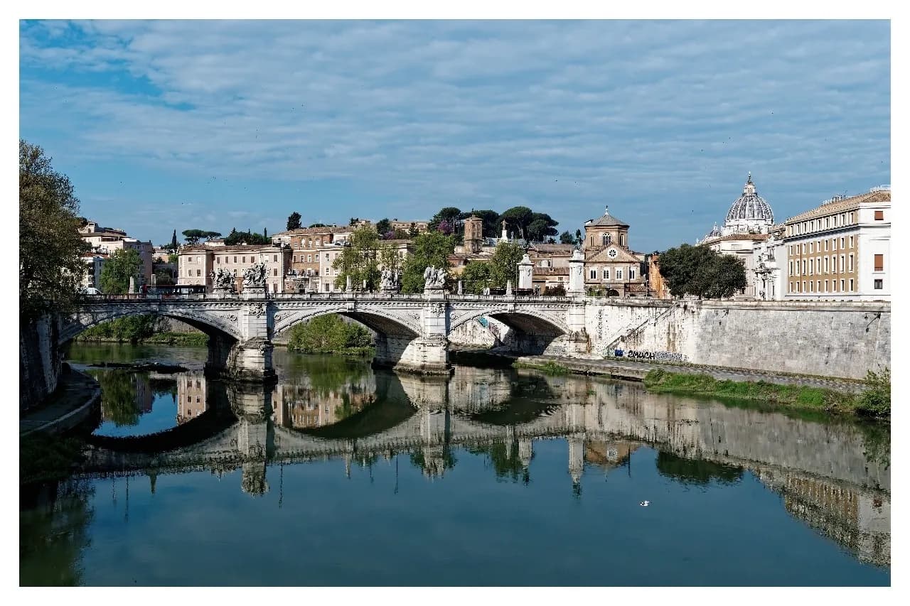 Pont Vittorio Emmanuele II - Från Pont Saint-Ange, Italy