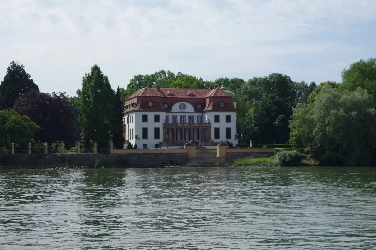 Schloss Königsklinger Aue - から Rhine, Germany