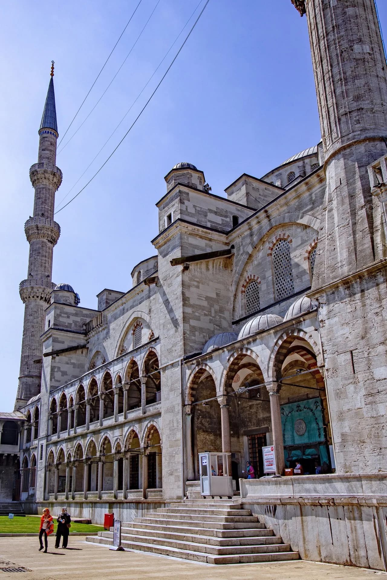 The Blue Mosque - から The Hollow Tree, Türkiye