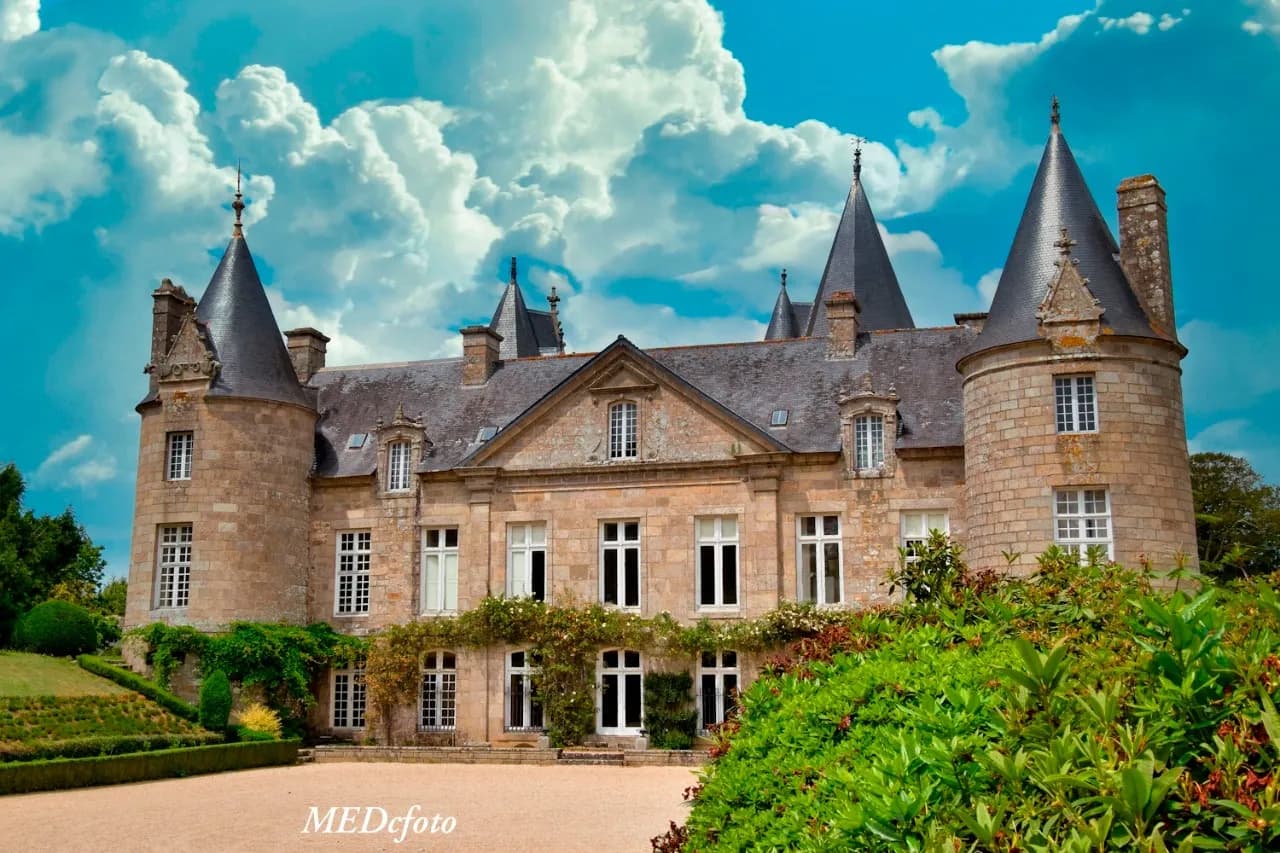 Chateau de Kergrist Bretagne - Od Achterzijde, France
