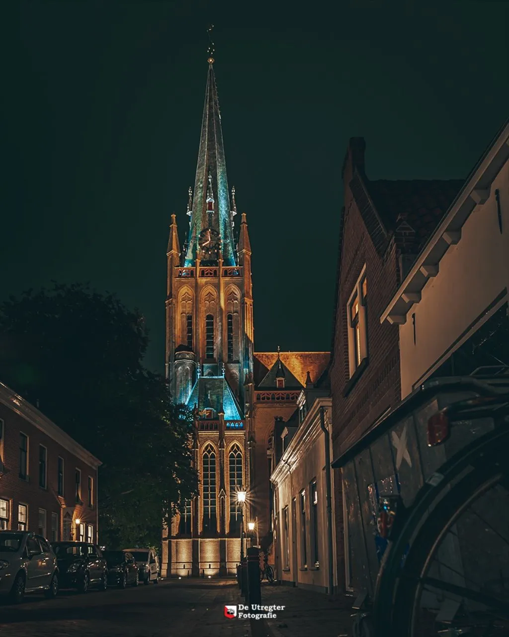 Sint Nicolaasbasiliek - Från Molenstraat, Netherlands