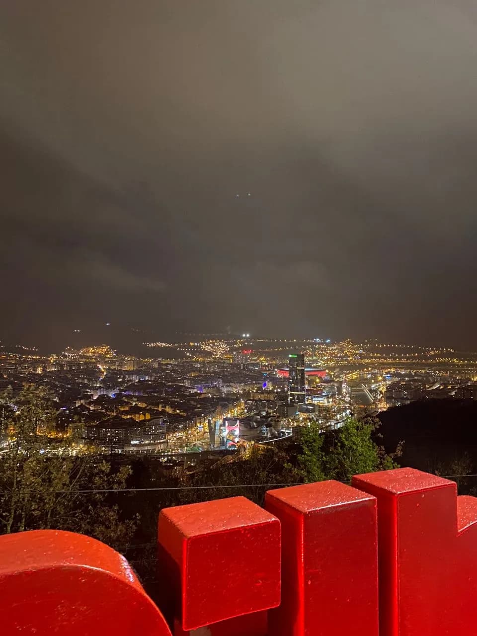 Bilbao Skyline - Từ Fingerprint Sculpture, Spain