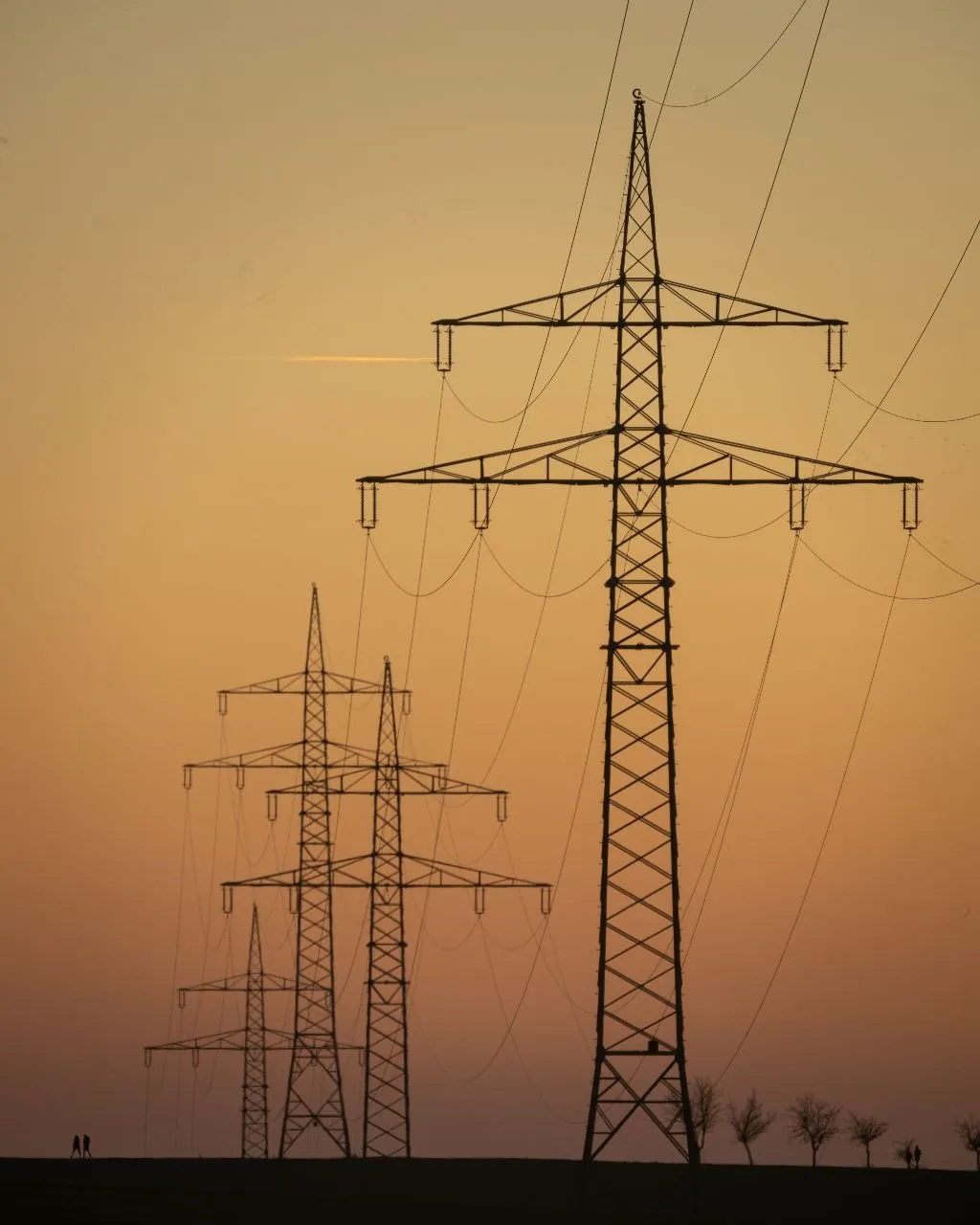 Power lines - Desde Windpark Homburg, Germany