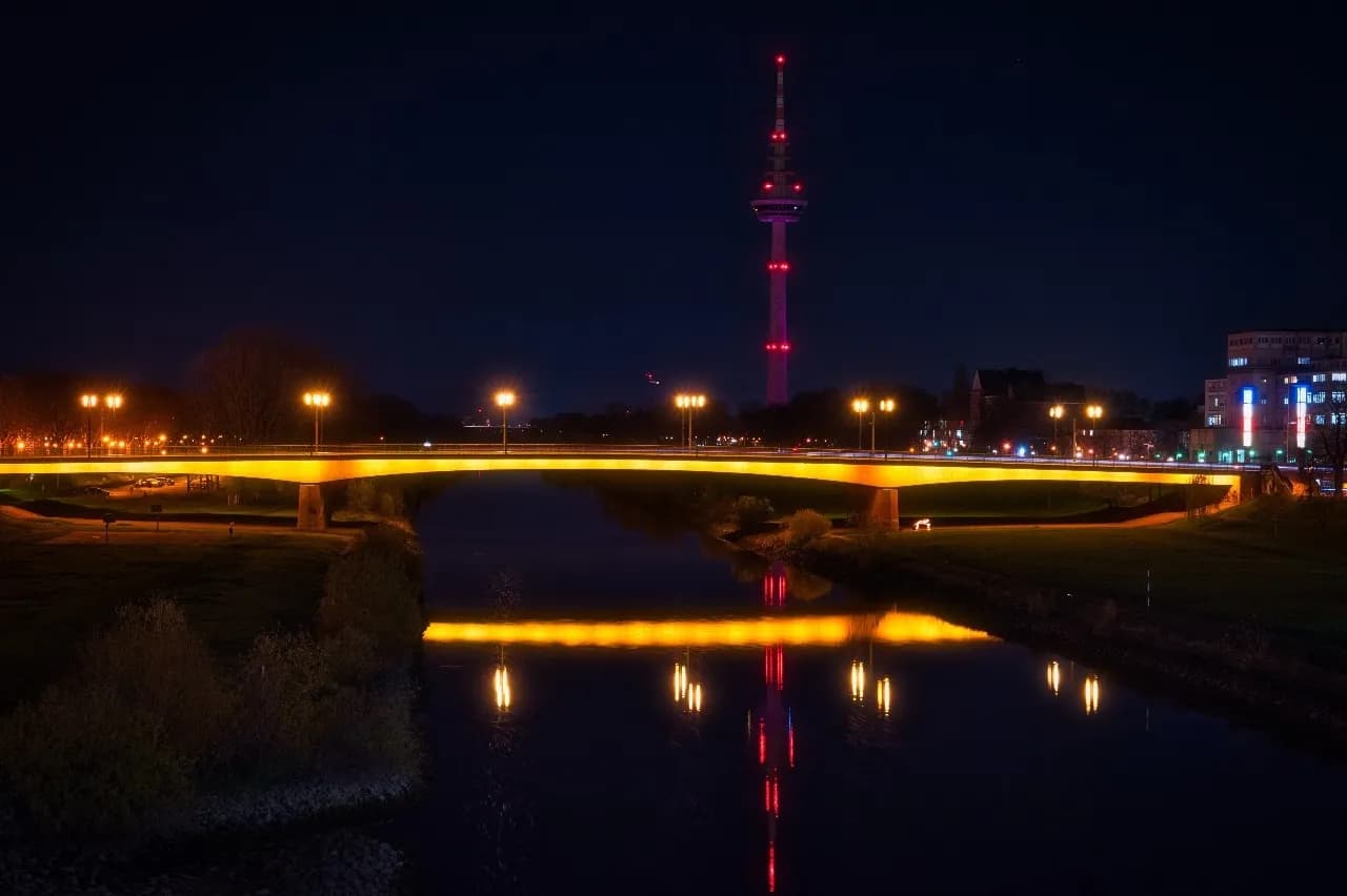 Friedrich Ebert Brücke - から Collini Steg, Germany