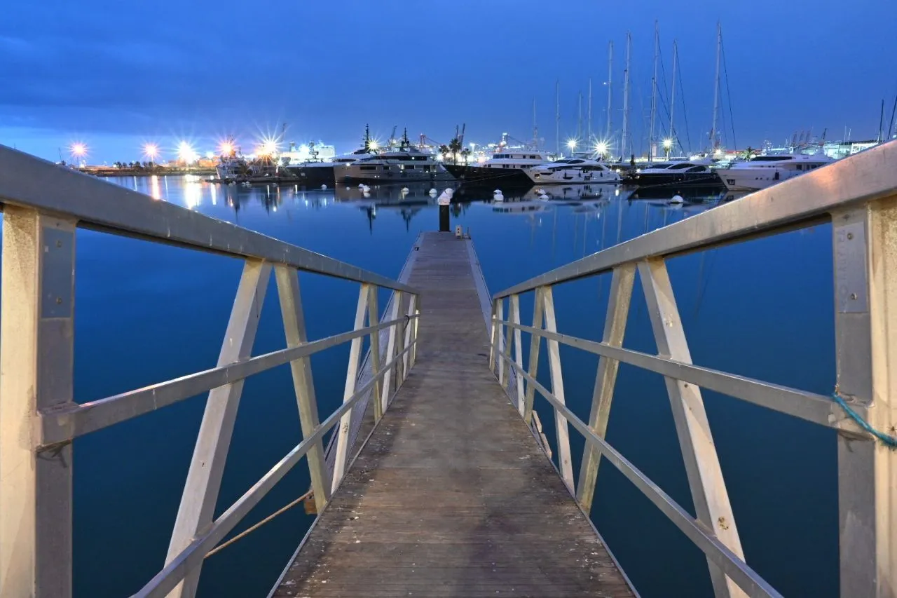 Muelle - から Tinglado, Spain