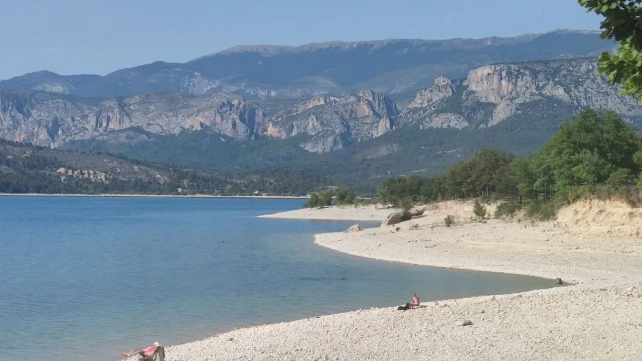 Lago di Saint Croix - से Spiaggia, France