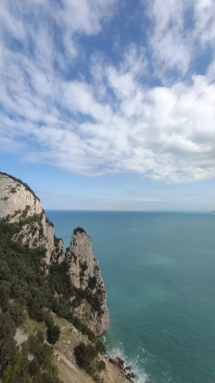 El Arco - Dari Faro del Caballo, Spain