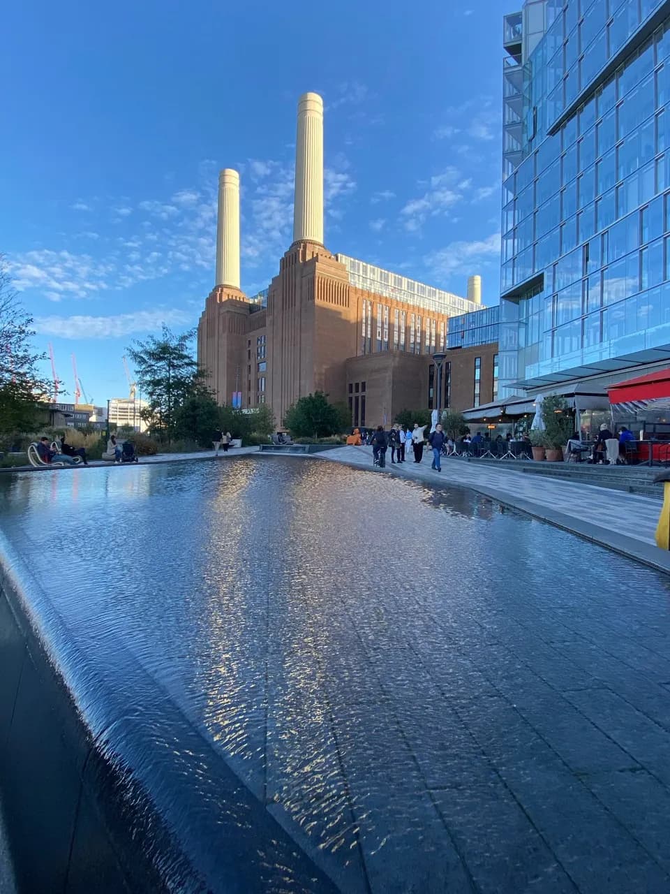Battersea power station - З Riverside Walk, United Kingdom