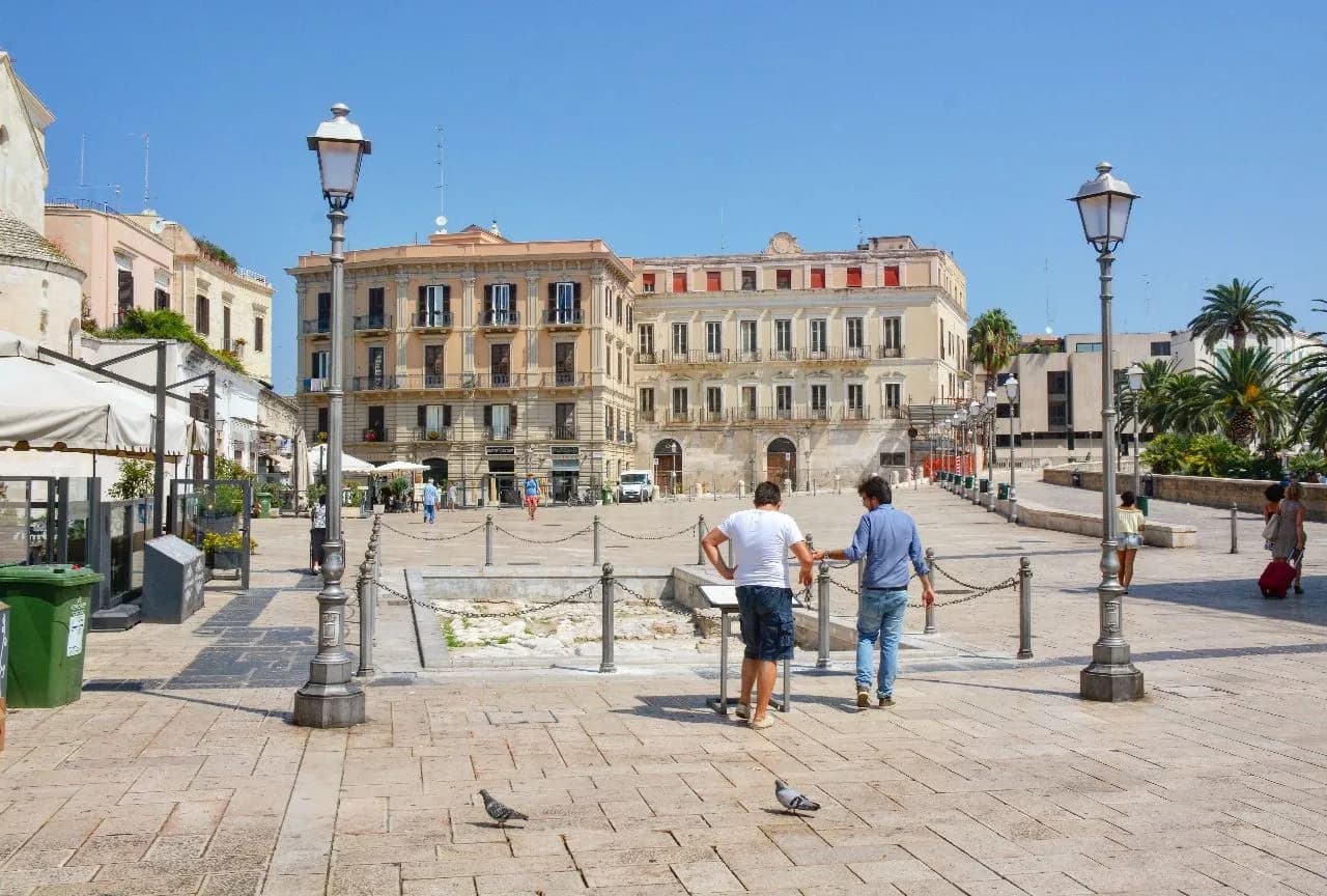 Resti Via Appia Traiana - Italy