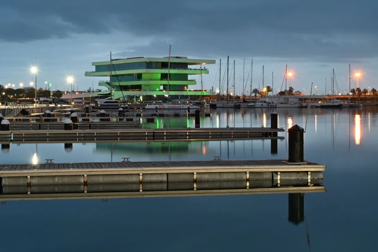 Veles e Vents - From Edem, Spain