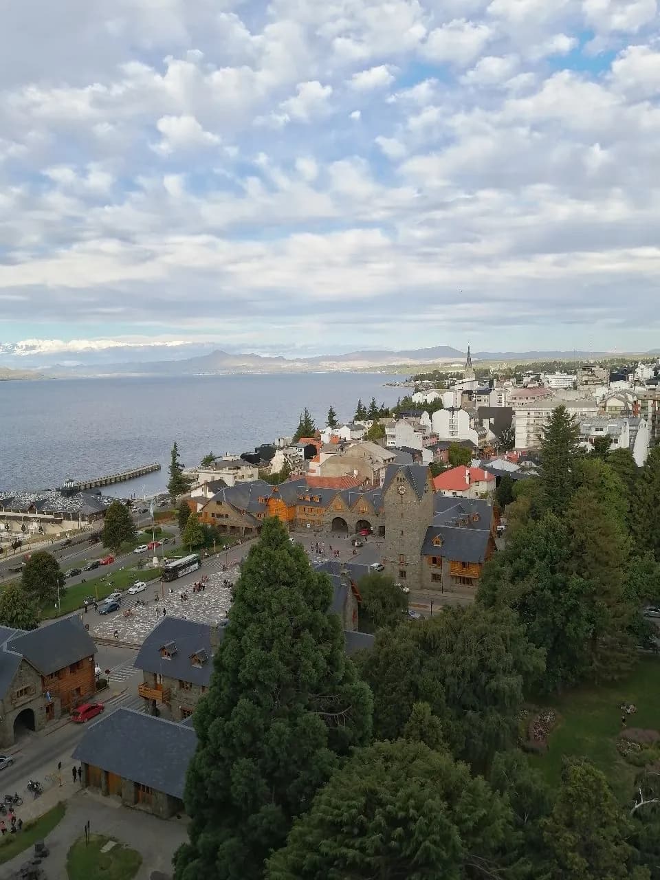 Plaza Central Bariloche - Від Hostel or Drone, Argentina