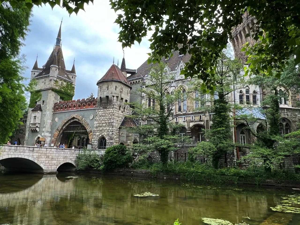 Sándor Károlyi de Nagykároly Szobor - De Nagy György memorial, Hungary