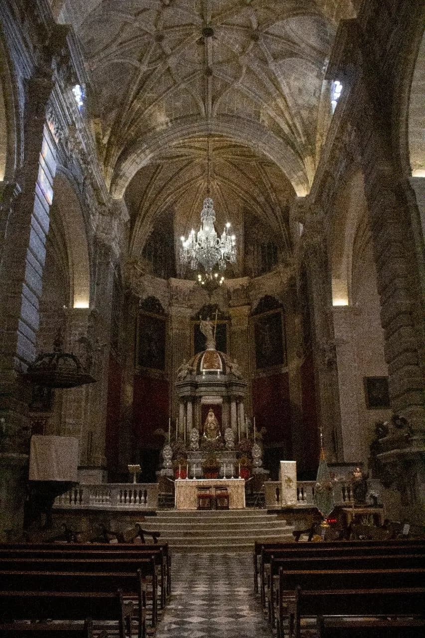 Basilica Nuestra Señora De Los Milagros - Frá Inside, Spain