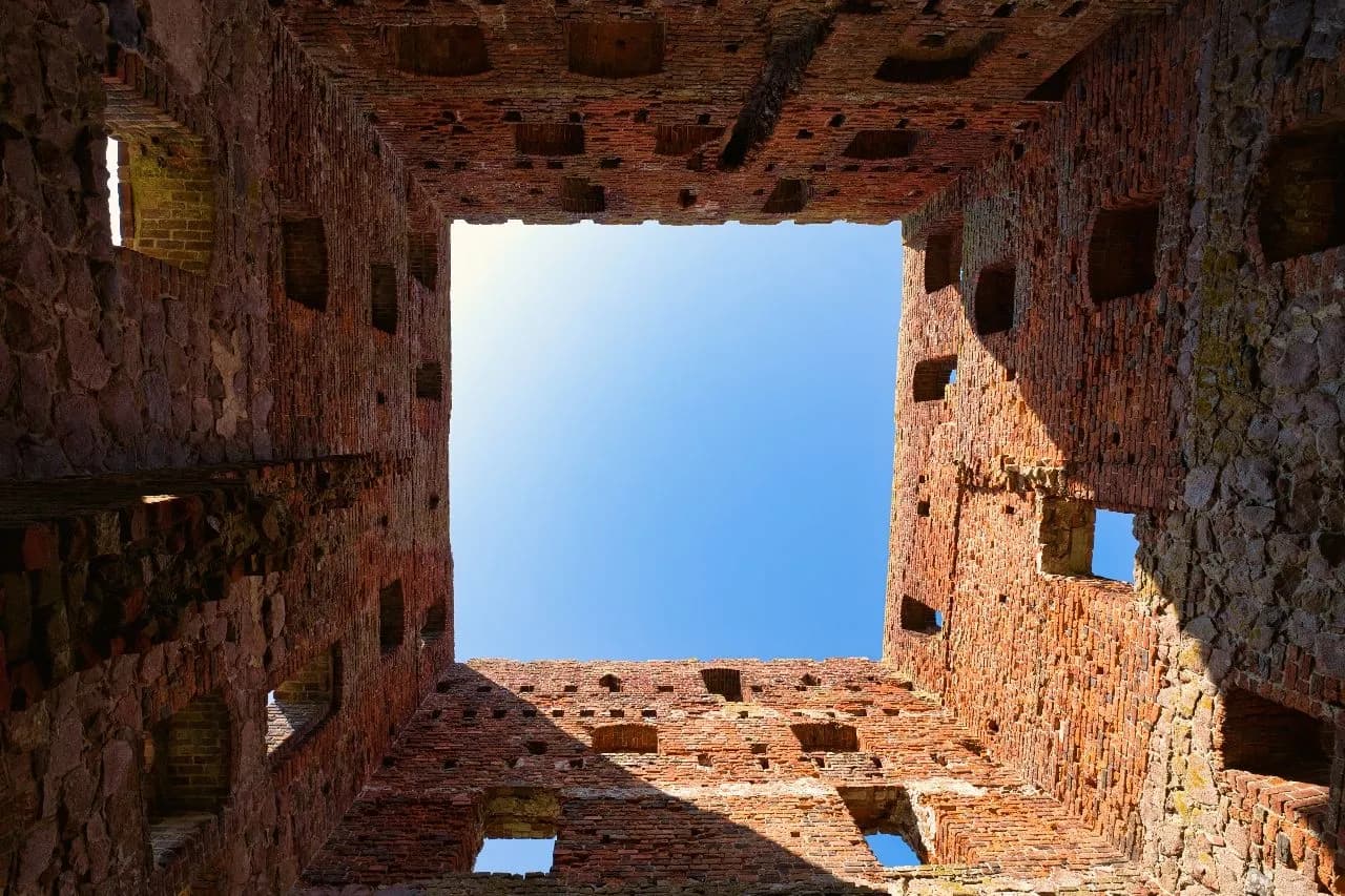 Hammershus Slotsruin - От Inside, Denmark