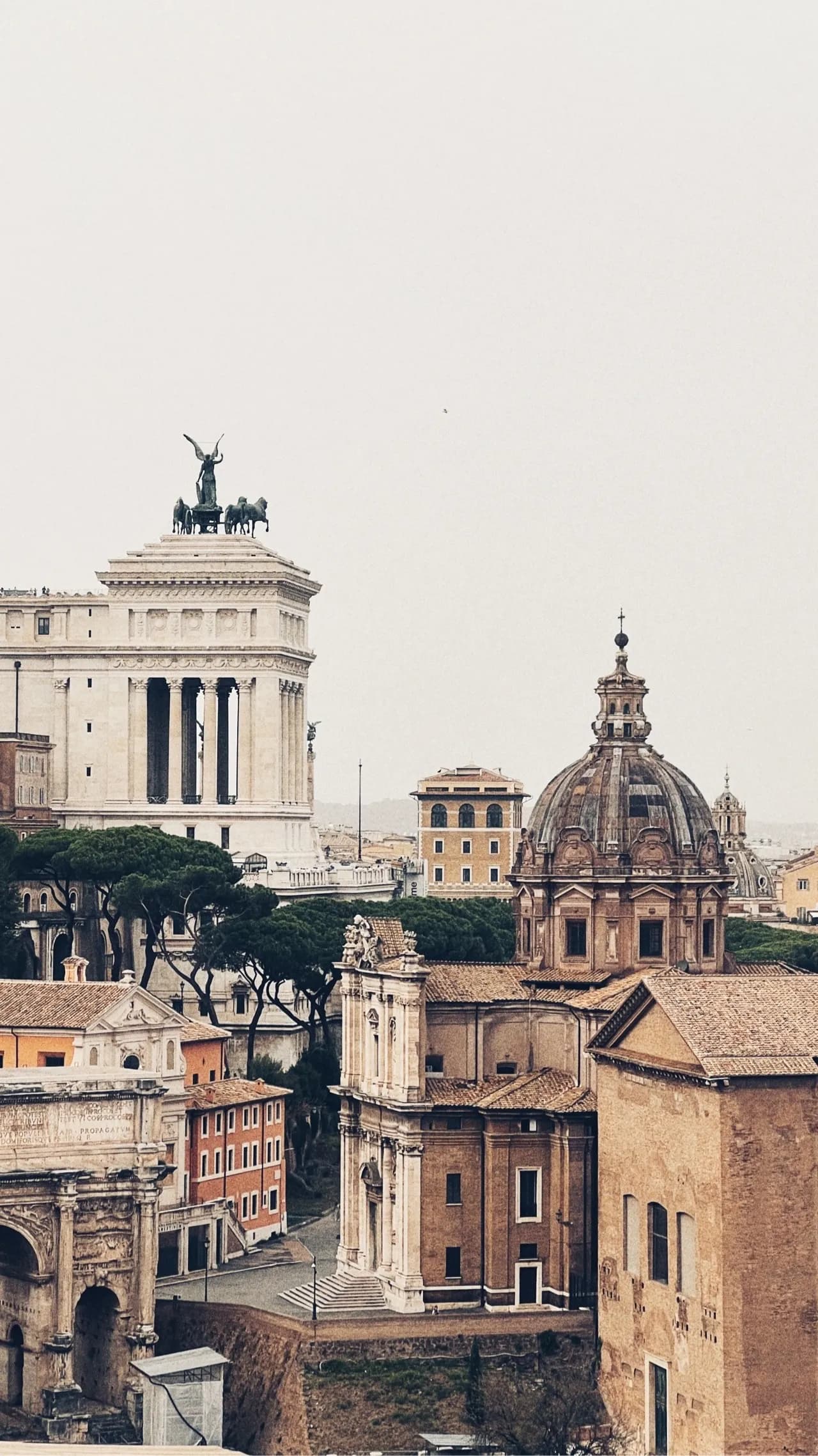 Monument to Victor Emmanuel II - Od Terrazza Belvedere del Palatino, Italy