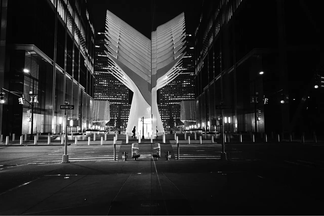 Oculus NYC - Od Millennium hotel reflection, United States