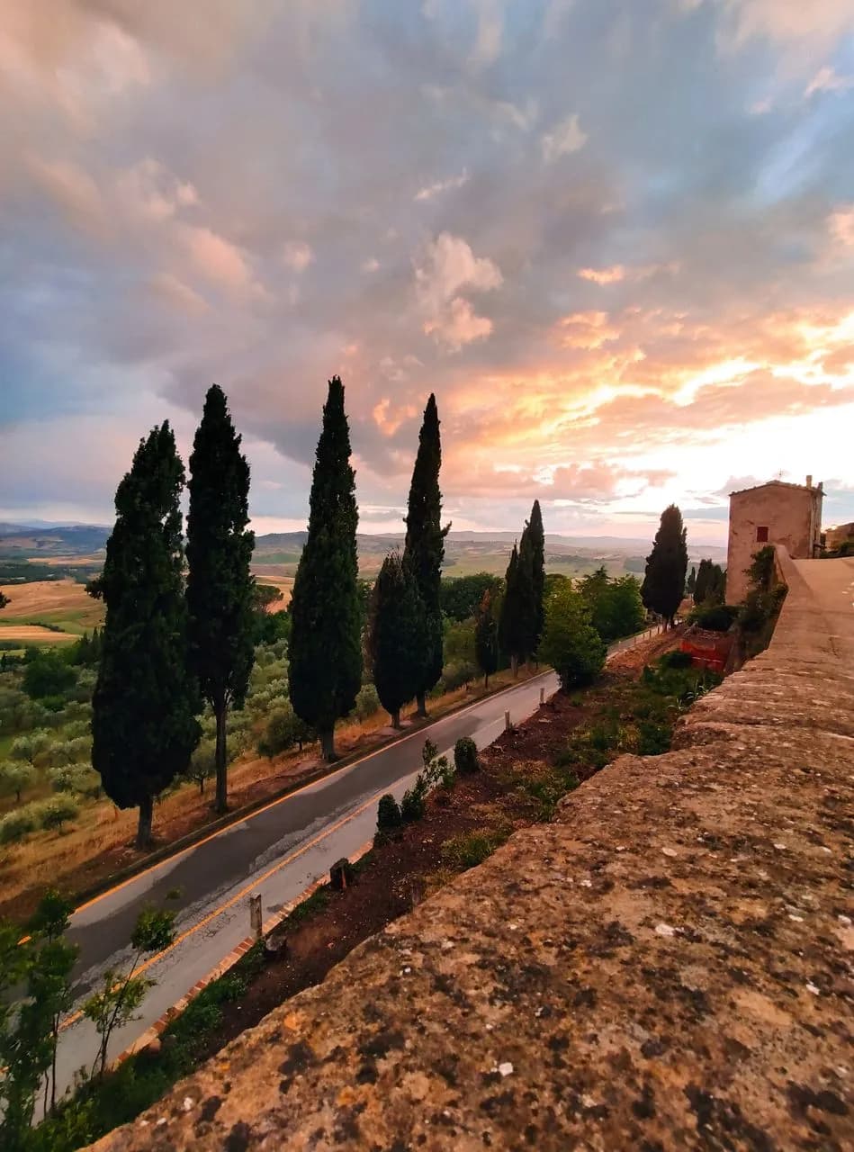 Palazzo Piccolomini di Pienza - Od Courtyard, Italy