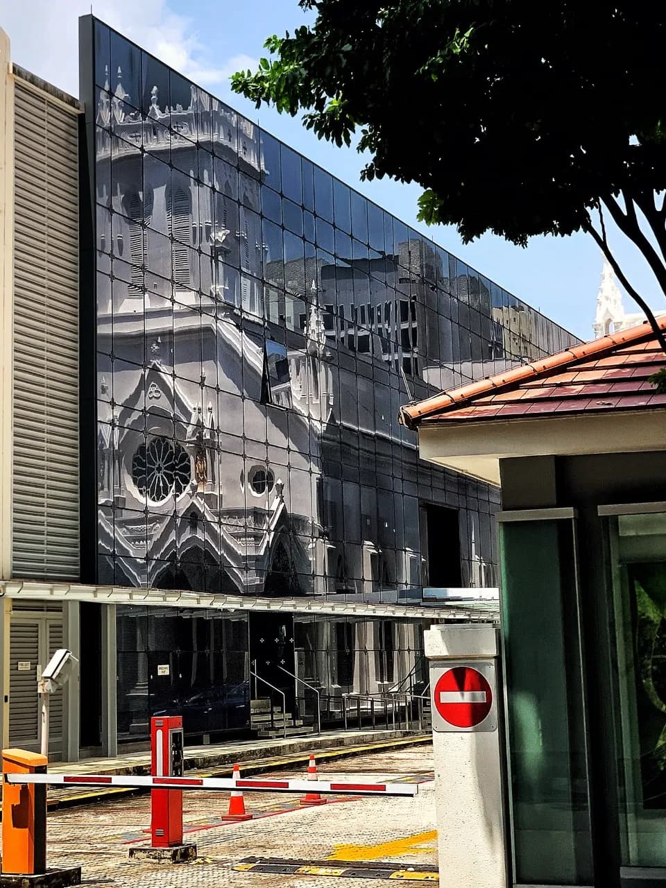 Reflection Church of saint peter and Paul historic site - Singapore
