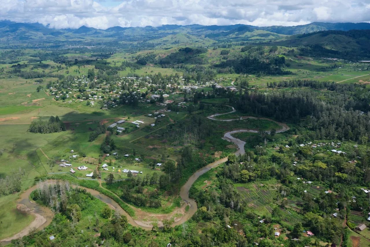 Ba'e River Beach, BTA Gate - De la Drone, Papua New Guinea