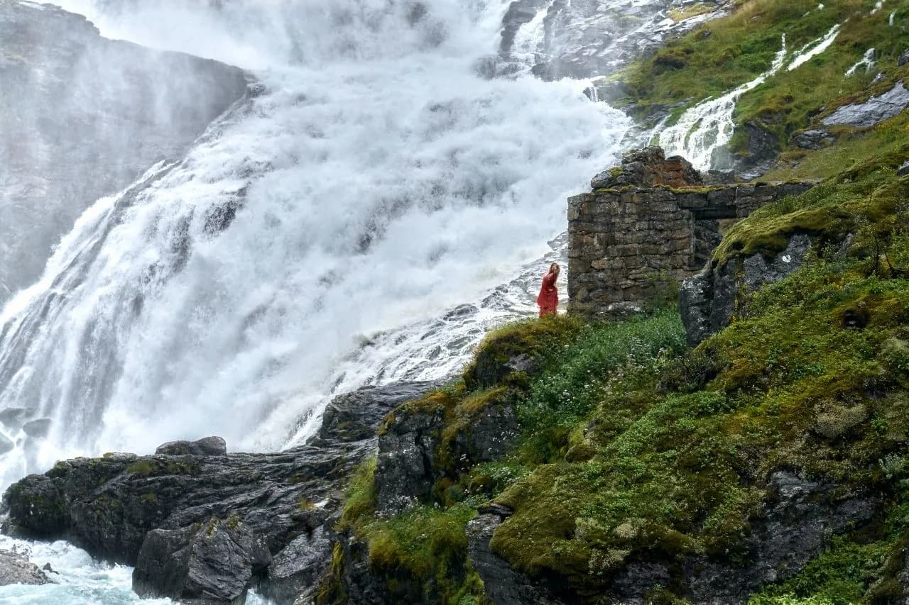 Kjosfossen - 출발지 Train Station, Norway