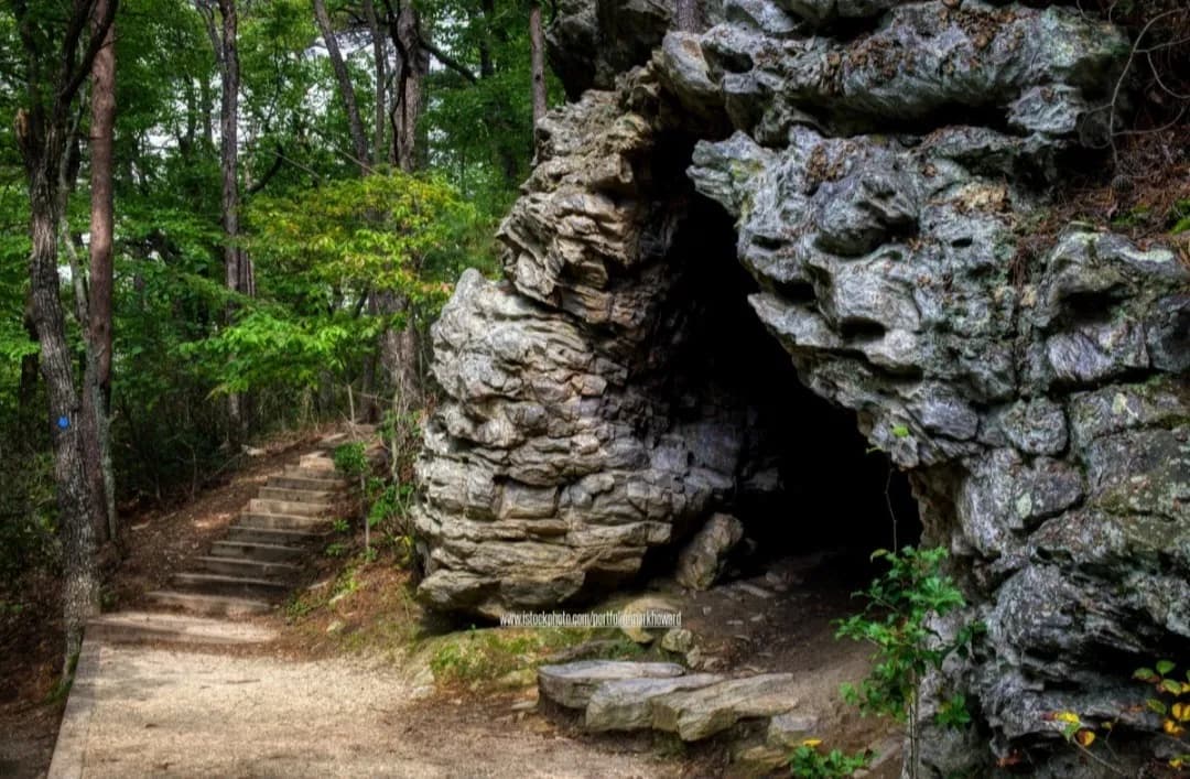 Tory's Den Cave - United States